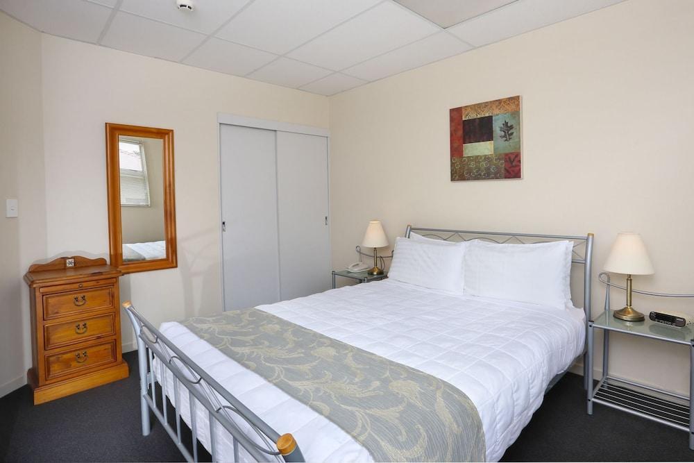 Kudos Business Suites & Airport Motel Окленд Экстерьер фото